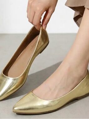 Gold Pointed Toe Women's Ballet Flats